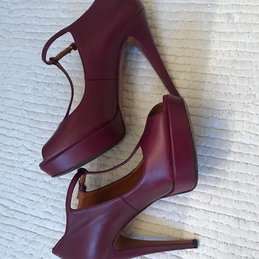 Gucci Heels - Picture 6 of 8